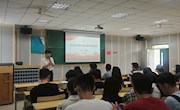 【主题教育】航空服务与音乐学院党委副书记 为学生党员上主题教育专题党课
